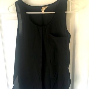 Hi-lo black sleeveless top